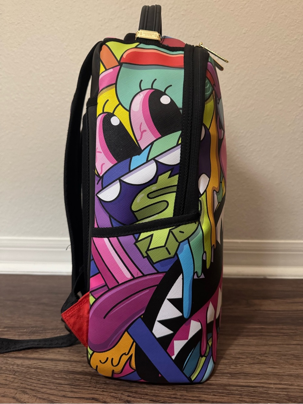Sprayground Limited Edition Unisex Trippin Daily DLXSV Backpack & Lunchbox Set - Picture 4 of 15